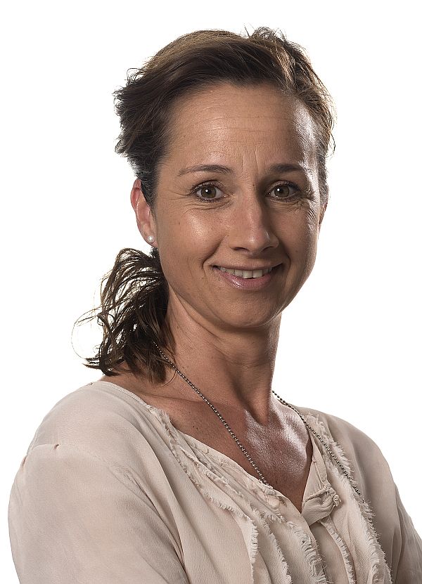 5 Yvonne Riesenweber-Gittel